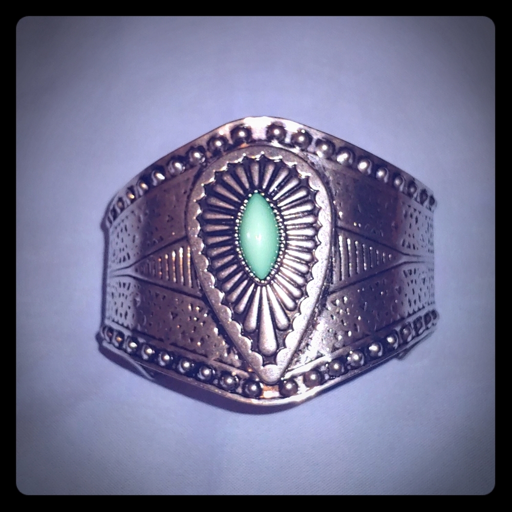Fashion bangle